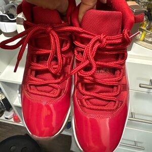 Jordan retro 11s